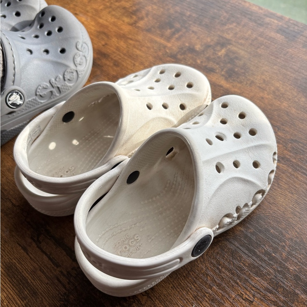 Gray and White Baya Crocs Bundle 2 Pairs - Picture 3 of 5